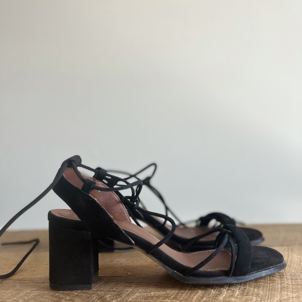 Alohas Sophie Sandal in Black Size 41